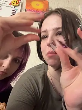 honey1peach online show from March 1, 4:07 pm