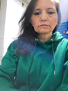 Alexamontiel  online show from March 20, 3:11 am