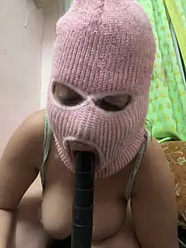 faettaa online show from February 20, 8:31 pm