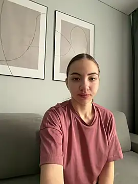  Patricia P online show from May 12, 4:21 am