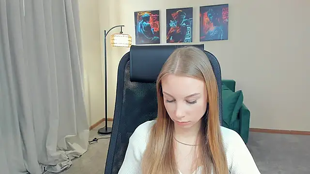 CarmenLipkin online show from February 17, 10:36 am