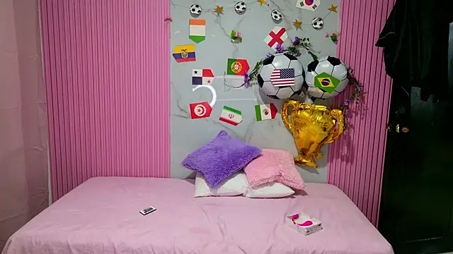 Sophie19   online show from July 2, 7:03 am
