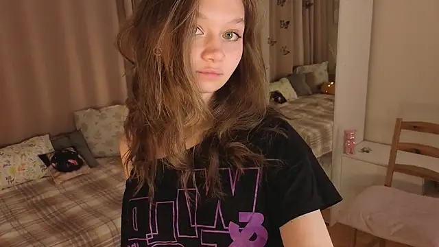 HolliBillig online show from March 9, 7:39 pm