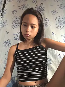 Asianpinay Skinny1818 online show from June 1, 10:00 pm