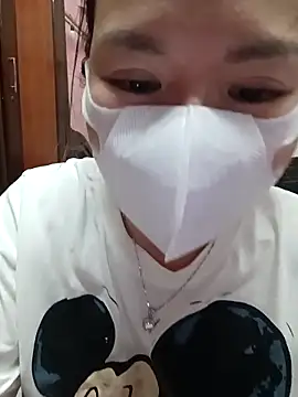 Trang26 online show from March 28, 4:39 pm