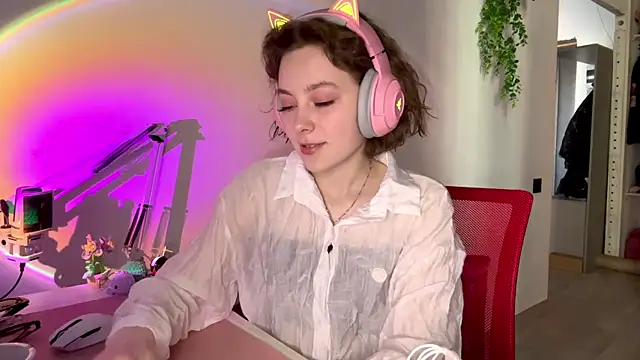 SlunkRear online show from February 10, 11:41 pm