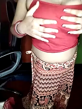 Hot-mohine online show from June 10, 1:10 pm