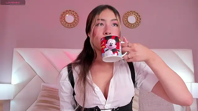 ValeryGomezz online show from April 29, 3:04 pm