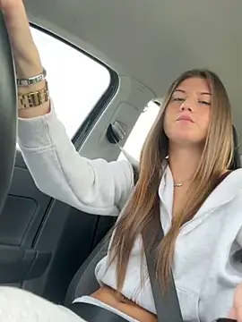 Jadejxox online show from March 23, 9:48 am