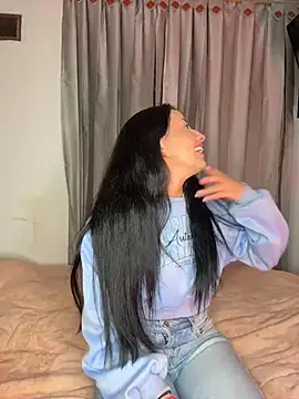  Mia kiss  online show from February 15, 1:19 am