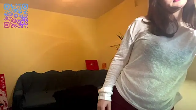 Ashleymons online show from February 18, 6:29 pm