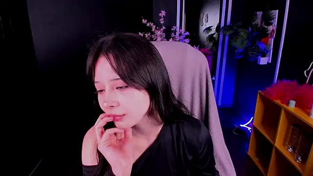 May Ling online show from July 11, 10:59 am