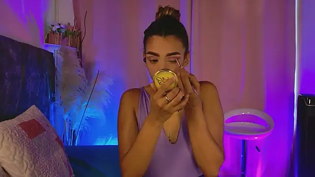 MelanyStone  online show from March 3, 1:28 pm