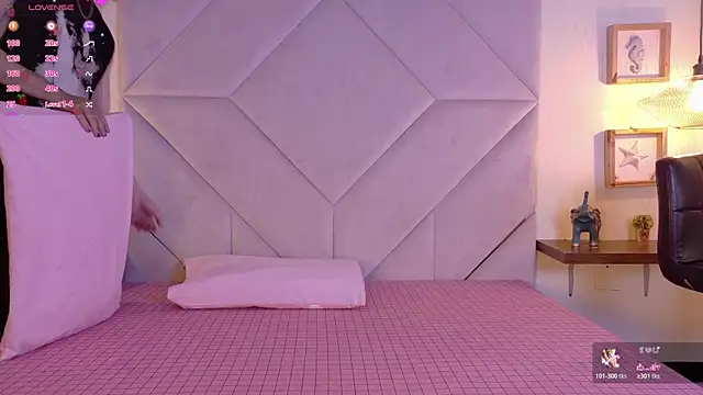 Sateh and Hikary online show from April 4, 8:51 pm