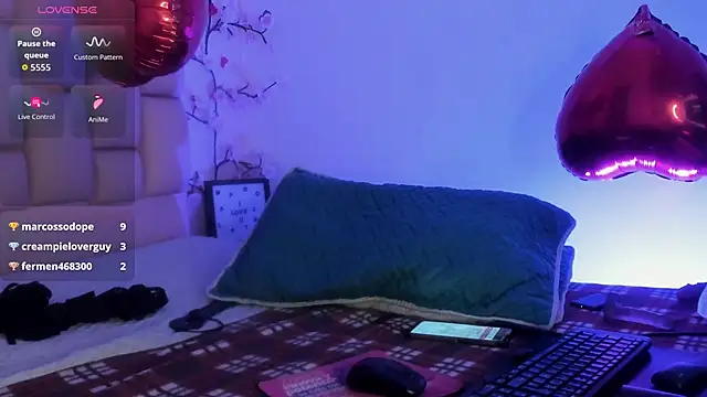 emma cg online show from April 14, 8:20 pm