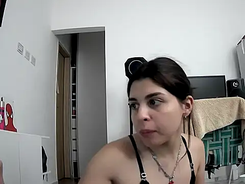 violetazein7 online show from February 15, 11:59 pm