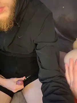 kingXqueenXX online show from February 12, 5:03 pm