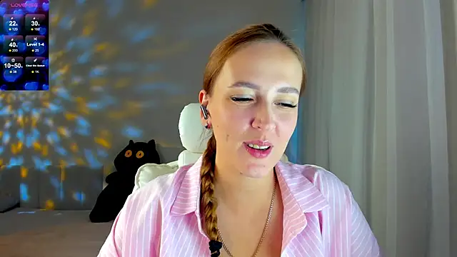 she wolf online show from May 25, 1:32 pm