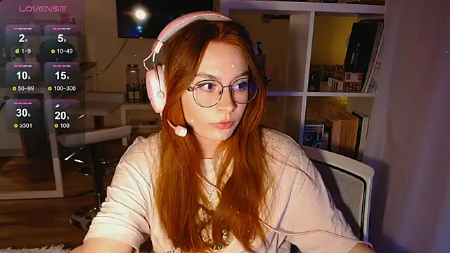 Snapshot of GhostLane chatting on February 21, 2:07 pm GhostLane online show from February 21, 2:07 pm