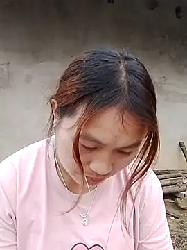 bany-lee online show from March 27, 10:49 am