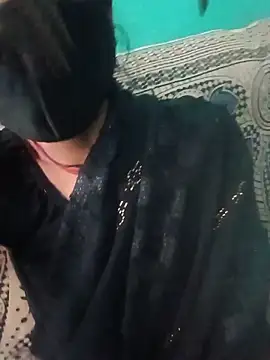 Desi Couple P online show from May 21, 12:52 am