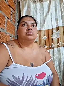 Juli Powl online show from March 13, 12:50 pm