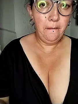  Saraqueen online show from March 6, 3:12 am