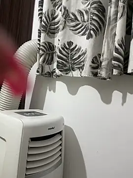 safadinhaputinha69 online show from February 24, 10:52 pm