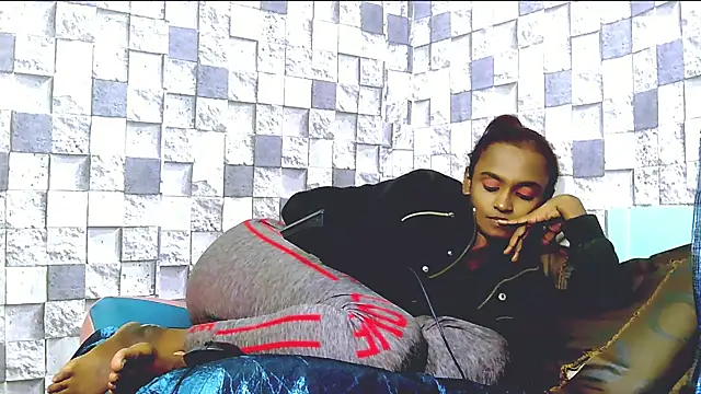 SassyXindian online show from May 9, 11:51 pm