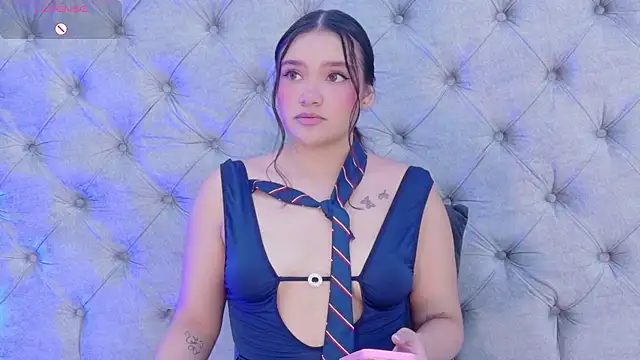 LiiaBloom online show from May 23, 4:33 am
