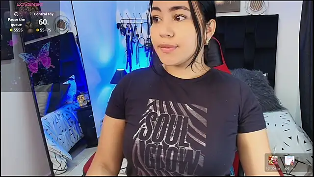 Liu wen  online show from April 17, 12:40 pm