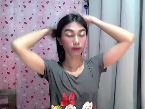 katrina bigcock69 online show from March 3, 4:46 pm