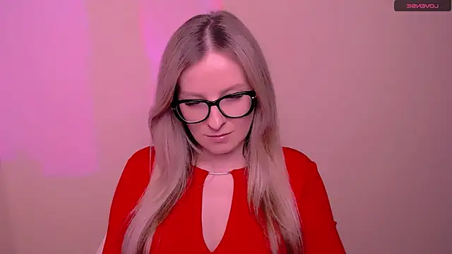 AnnePeach online show from March 10, 5:39 pm