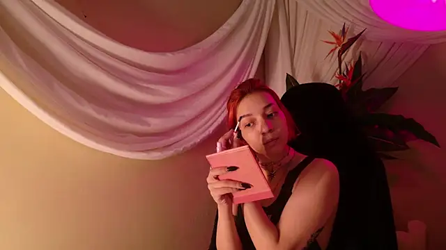 sandy westt online show from March 3, 10:54 am