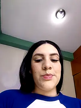 Rosellaa online show from May 29, 1:25 am