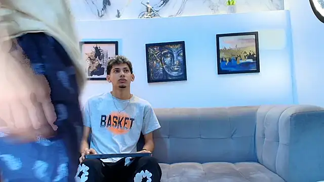 YOUNG BOYS HELL online show from April 12, 1:08 am