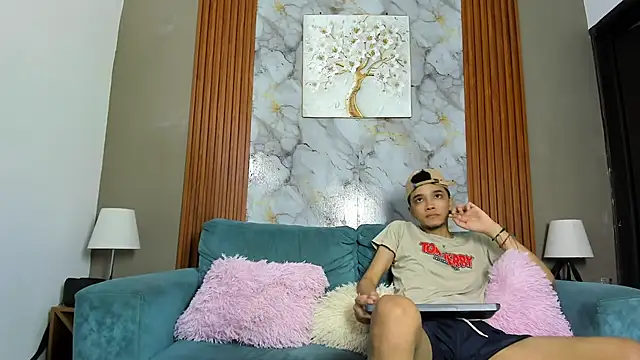 YOUNG BOYS HELL online show from March 26, 1:52 am