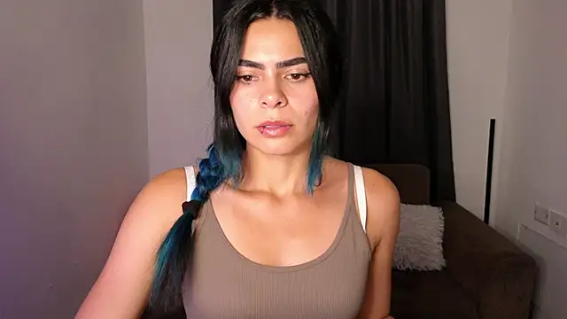 sexxylady11  online show from April 15, 11:16 pm