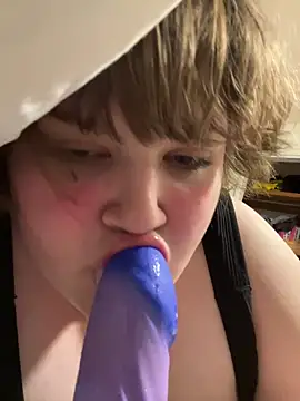 plushietoy online show from February 20, 11:05 pm