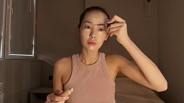 lilly sweeet online show from February 24, 5:06 am