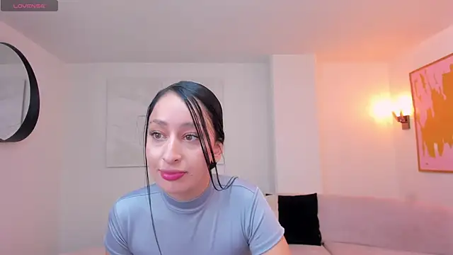 AmaraDivine online show from March 4, 11:39 am