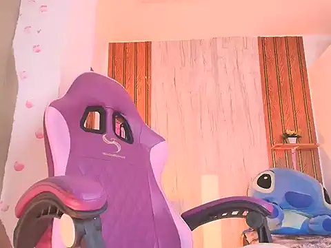 valenttina narvaez online show from March 22, 1:39 pm