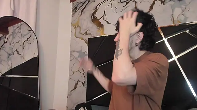 Couple In Heat online show from April 16, 8:41 pm