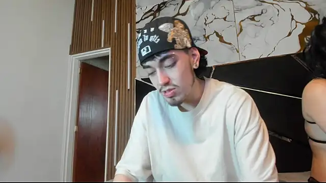 Couple In Heat online show from April 4, 7:45 pm