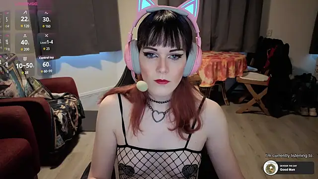 Samanteased online show from April 14, 5:02 pm