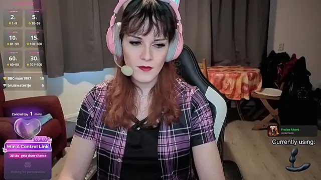 Samanteased online show from July 27, 6:27 pm