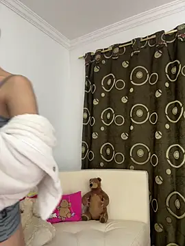 soffii-estrella online show from April 17, 7:10 am