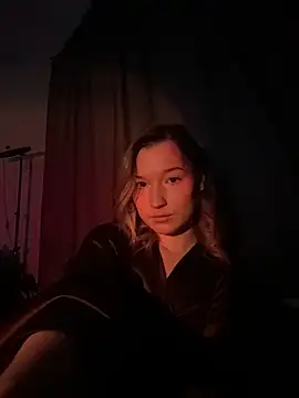 EmmaTurners online show from February 18, 7:02 pm