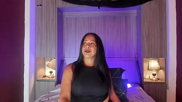 AllieBennet online show from March 16, 7:40 pm