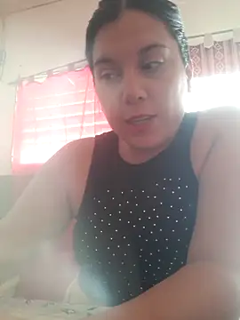 Lucia queen online show from March 25, 5:38 pm